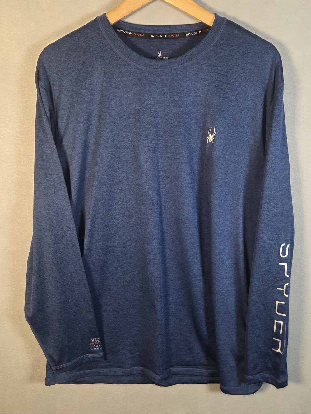 Spyder men's long-sleeve rash guard shirt (K680)